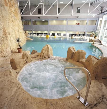 Imagen de la piscina del Hotel Balneario Sicilia. Foto 9