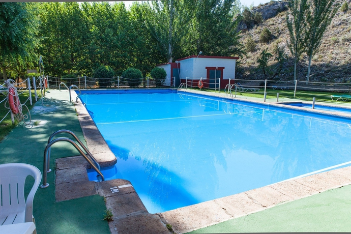 Imagen de la piscina del Hotel Balneario Sicilia. Foto 11