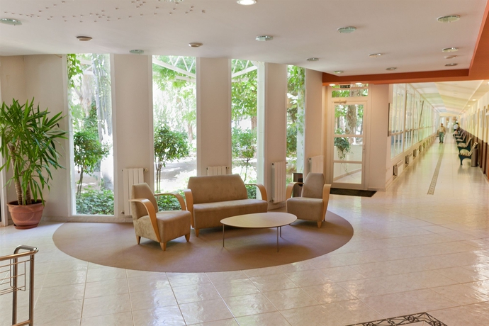 Imagen de los interiores del Hotel Balneario Sicilia. Foto 8