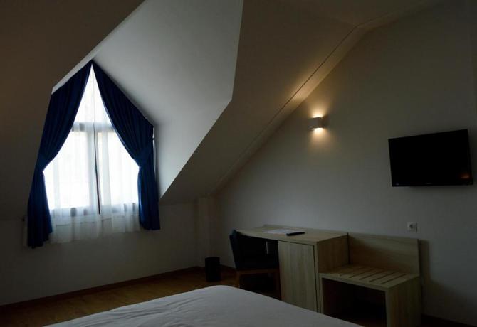 Imagen de la habitación del Hotel Balneario de Graena. Foto 18