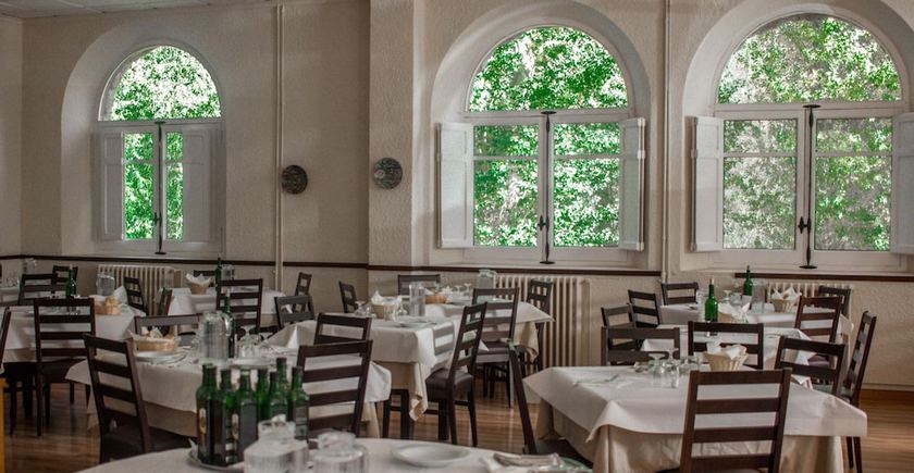 Imagen del bar/restaurante del Hotel Balneario de Manzanera El Paraíso. Foto 5
