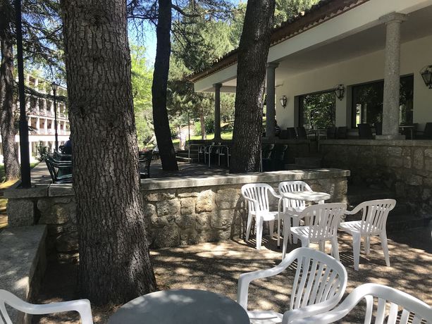 Imagen del bar/restaurante del Hotel Balneario de Retortillo. Foto 3