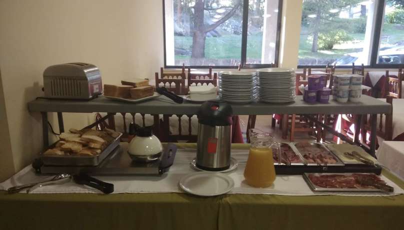 Imagen del bar/restaurante del Hotel Balneario de Retortillo. Foto 5