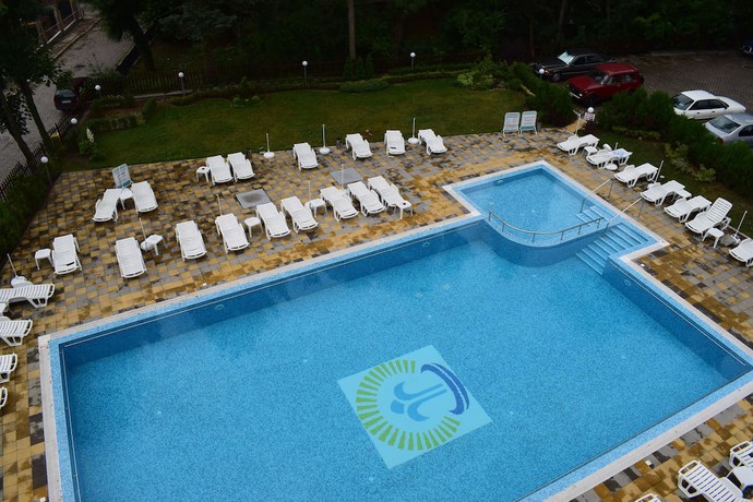 Imagen de la piscina del Hotel Balneo Druzhba 1. Foto 13