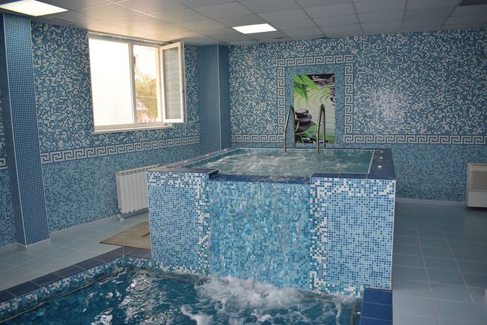 Imagen de la piscina del Hotel Balneo Druzhba 1. Foto 16
