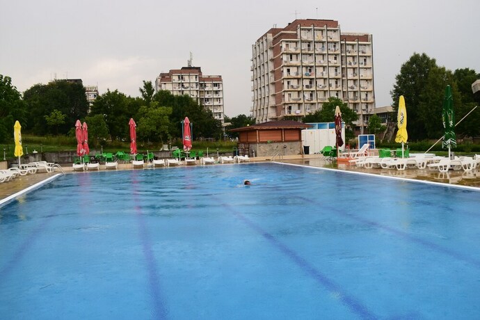 Imagen de la piscina del Hotel Balneo Pavel Banya. Foto 36