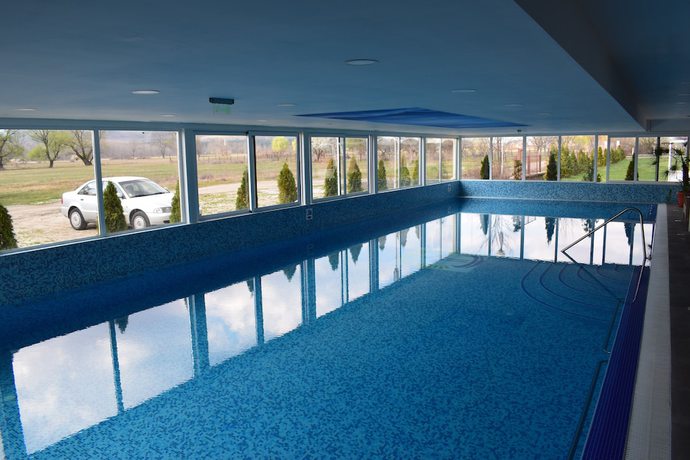 Imagen de la piscina del Hotel Balneo Stryama. Foto 15