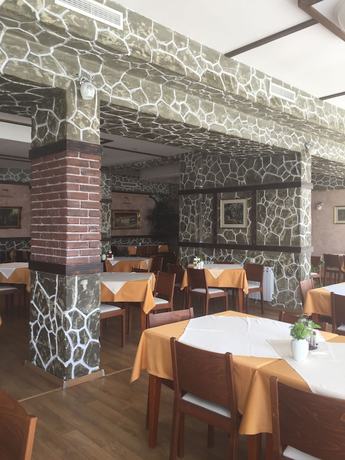 Imagen del bar/restaurante del Hotel Balneo Velingrad. Foto 8