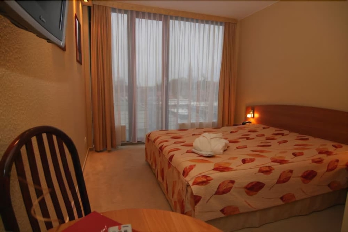 Imagen de la habitación del Hotel Balneolum. Foto 2