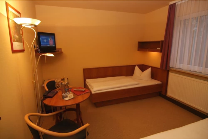 Imagen de la habitación del Hotel Balneolum. Foto 9