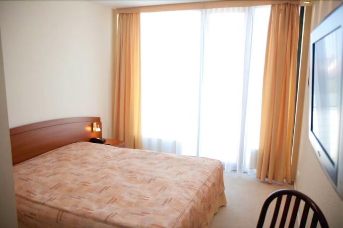 Imagen de la habitación del Hotel Balneolum. Foto 12