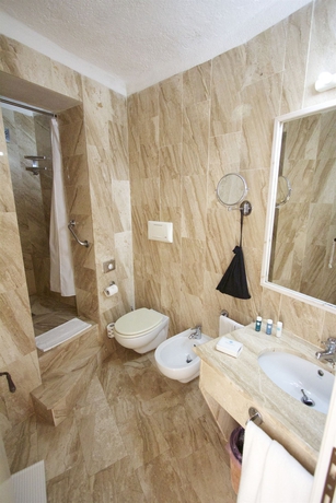 Imagen de la habitación del Hotel Balocco. Foto 4