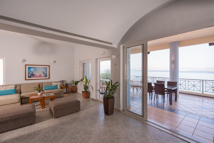 Imagen de los interiores del Hotel Balos Beach. Foto 10