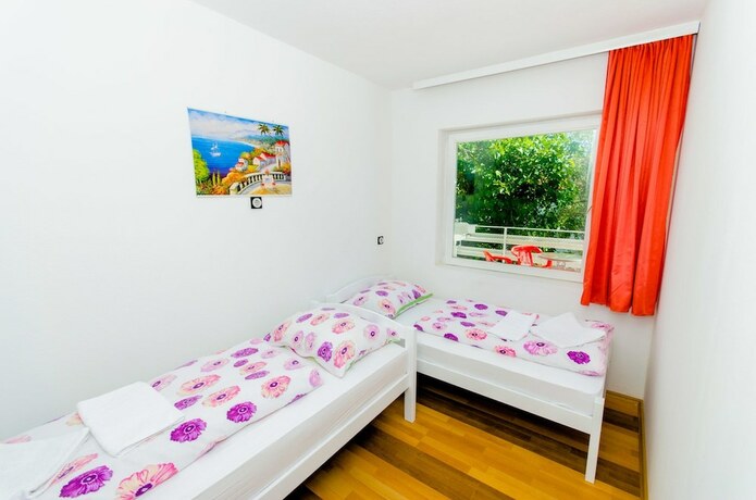 Imagen de la habitación del Hotel Balote. Foto 16