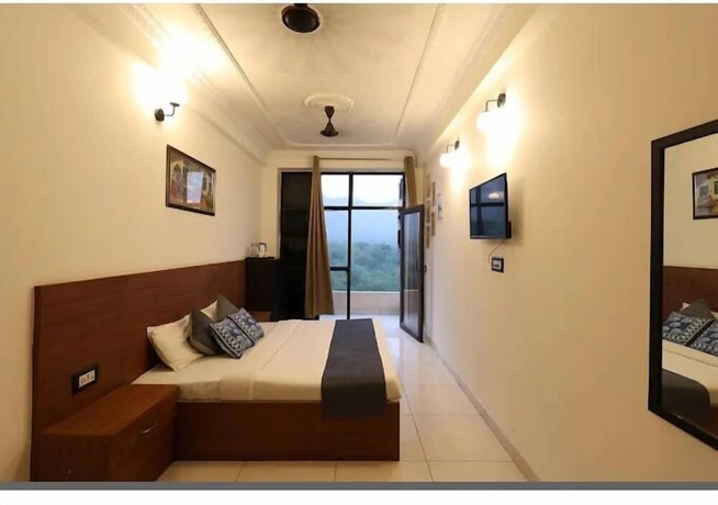 Imagen de la habitación del Hotel Balram Palace. Foto 10