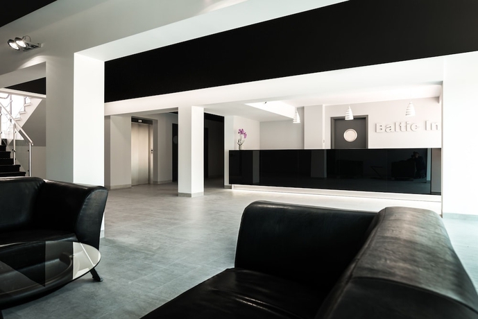 Imagen de los interiores del Hotel Baltic Inn. Foto 19