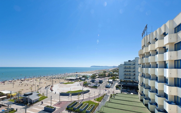 Imagen de los exteriores del Hotel Baltic, Riccione. Foto 13