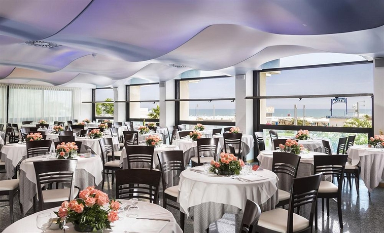 Imagen del bar/restaurante del Hotel Baltic, Riccione. Foto 4