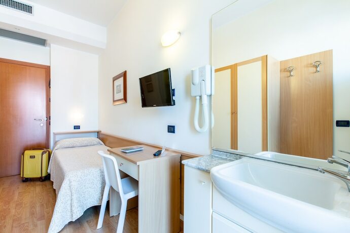 Imagen general del Hotel Baltic, Rimini. Foto 3