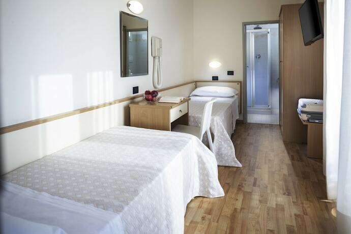 Imagen de la habitación del Hotel Baltic, Rimini. Foto 11