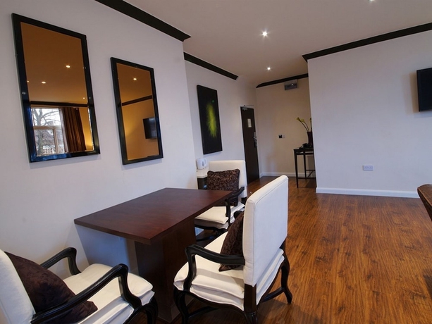 Imagen de la habitación del Hotel Baltimore. Foto 10