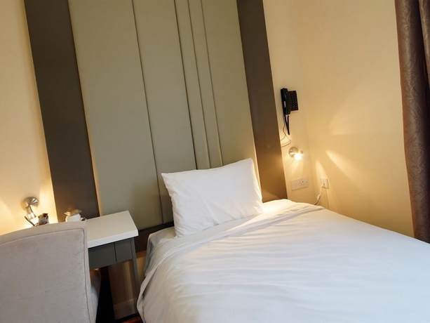 Imagen de la habitación del Hotel Baltimore. Foto 11