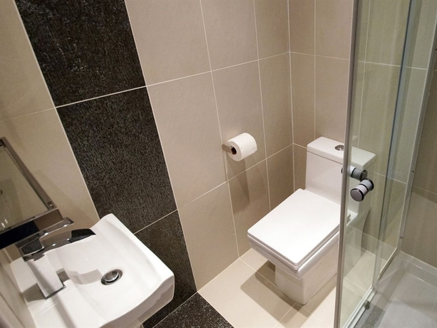 Imagen de la habitación del Hotel Baltimore. Foto 17