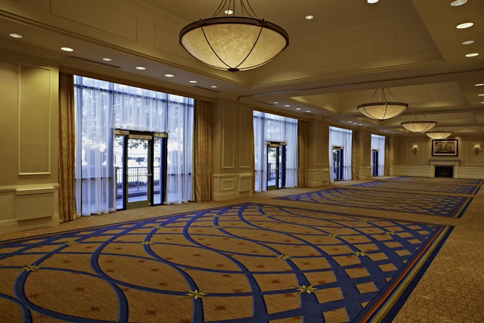 Imagen de los interiores del Hotel Baltimore Marriott Waterfront. Foto 3