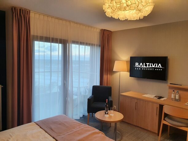 Imagen de la habitación del Hotel Baltivia Sea Resort. Foto 23