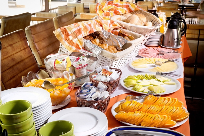 Imagen del bar/restaurante del Hotel Baltum. Foto 3