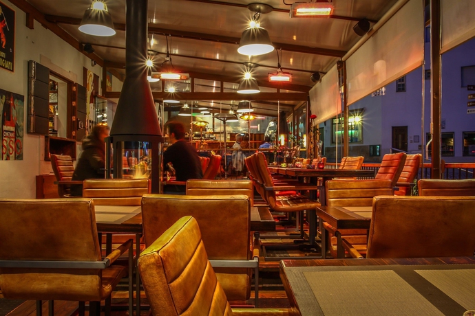 Imagen del bar/restaurante del Hotel Baltum. Foto 4