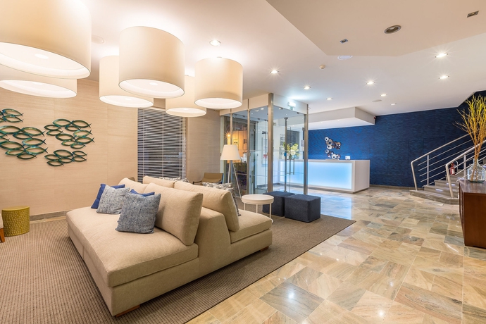 Imagen de los interiores del Hotel Baltum. Foto 16