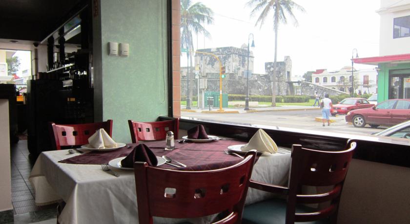 Imagen del bar/restaurante del Hotel Baluarte, Veracruz. Foto 2