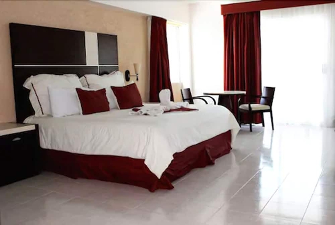 Imagen de la habitación del Hotel Baluartes. Foto 10