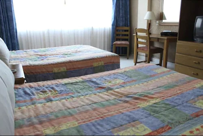 Imagen de la habitación del Hotel Baluartes. Foto 14