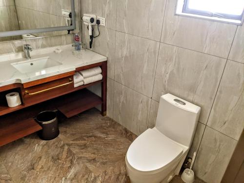 Imagen de la habitación del Hotel Baluba Game Resort. Foto 18