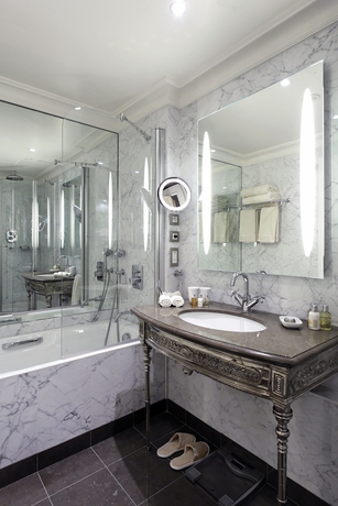 Imagen de la habitación del Hotel Balzac. Foto 6