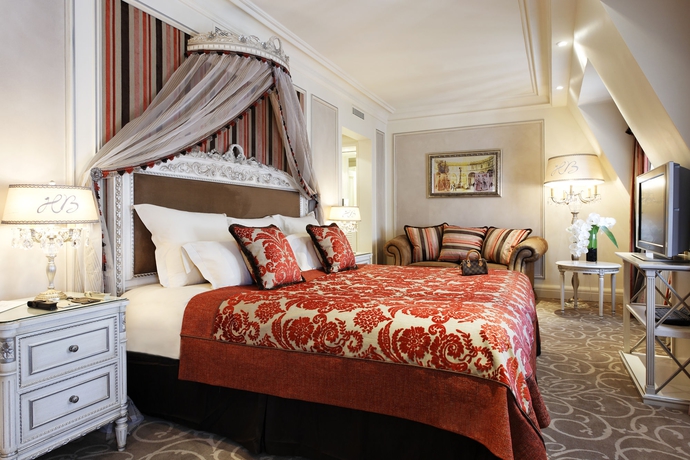 Imagen de la habitación del Hotel Balzac. Foto 8