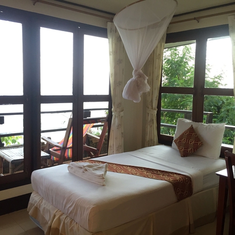 Imagen de la habitación del Hotel Bamboo Bay Resort. Foto 13