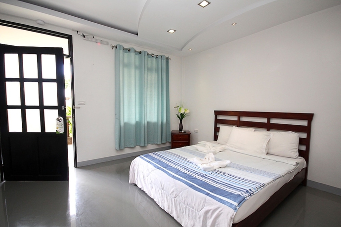 Imagen de la habitación del Hotel Bamboo Beach Resort. Foto 12