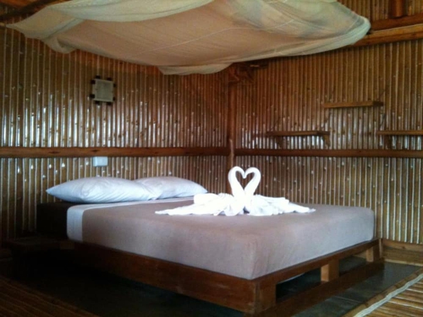 Imagen de la habitación del Hotel Bamboo Hideaway Resort. Foto 2