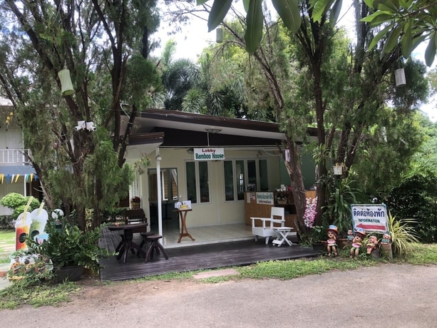 Imagen de los interiores del Hotel Bamboo House Kanchanaburi. Foto 15