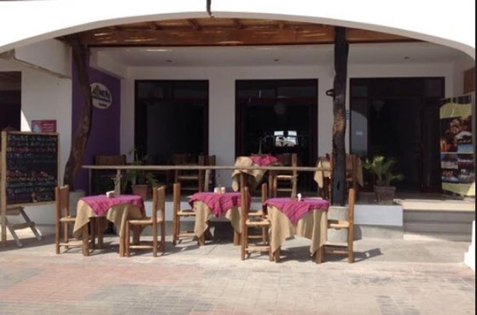 Imagen del bar/restaurante del Hotel Bamboo Lodge Paracas. Foto 2