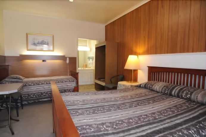 Imagen de la habitación del Hotel Bamboo Motor Inn. Foto 9