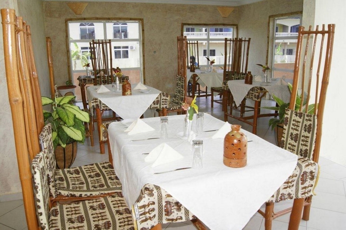 Imagen general del Hotel Bamboo Village Resort. Foto 4