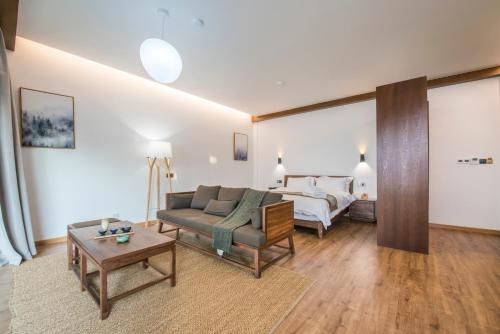 Imagen de la habitación del Hotel Bamboo Whister. Foto 6