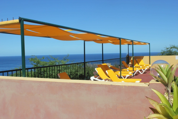 Imagen de la piscina del Hotel Bamboo Xaguate. Foto 12