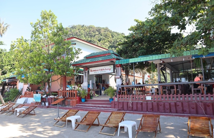 Imagen del bar/restaurante del Hotel Bamboo at Koh Chang Resort. Foto 2