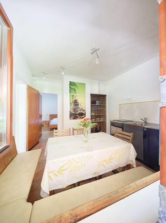 Imagen de la habitación del Hotel Bamboohouse Motel Riazzino. Foto 17