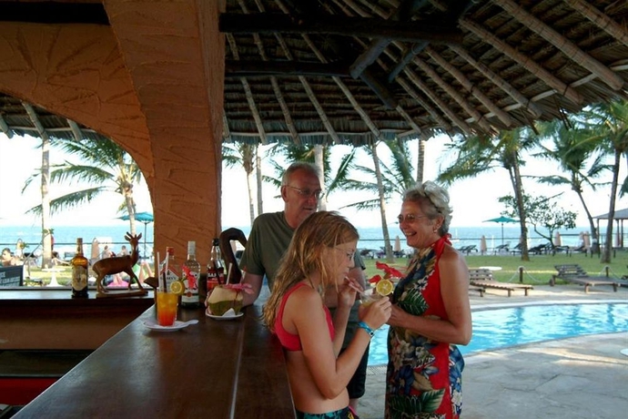 Imagen de la piscina del Hotel Bamburi Beach - All Inclusive. Foto 16